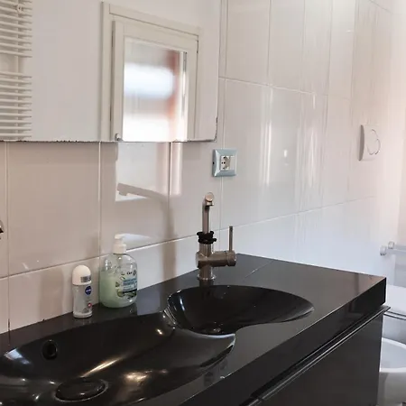 Biella Room Lägenhet Biella